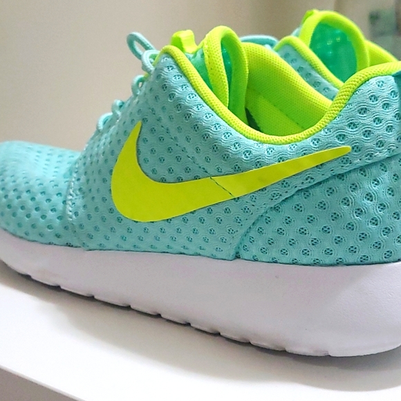 Nike sneakers - Picture 3 of 4